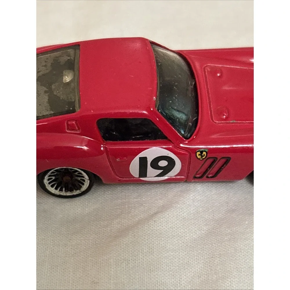 Hot Wheels 2009 New Models Ferrari 250 GTO Red 19 Diecast Car 1:64 Loose